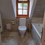 Petidomi 88 - Rozmberska Gæstehus 3*