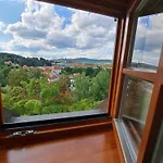 Petidomi 88 - Rozmberska Gæstehus