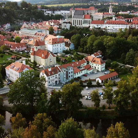 Pětidomí 88 - Rožmberská