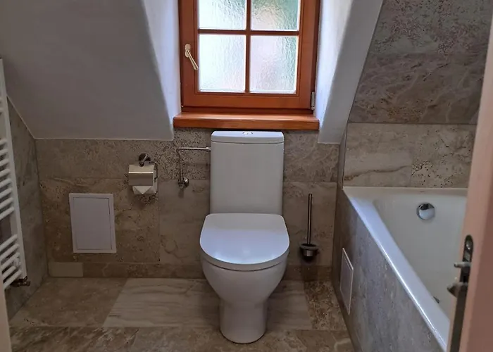 Petidomi 88 - Rozmberska Gæstehus 4*